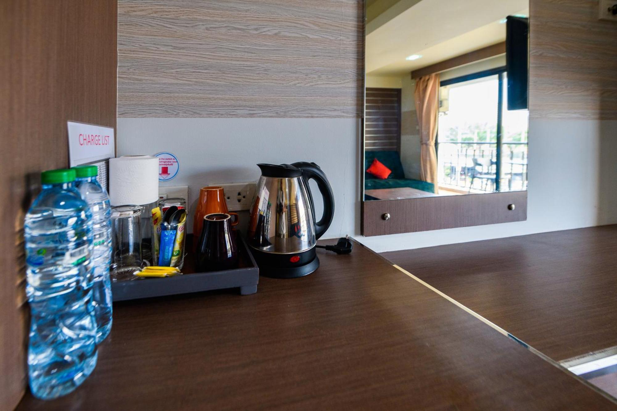 חוף ג'ומטיין Scandia Beach Hotel חדר תמונה